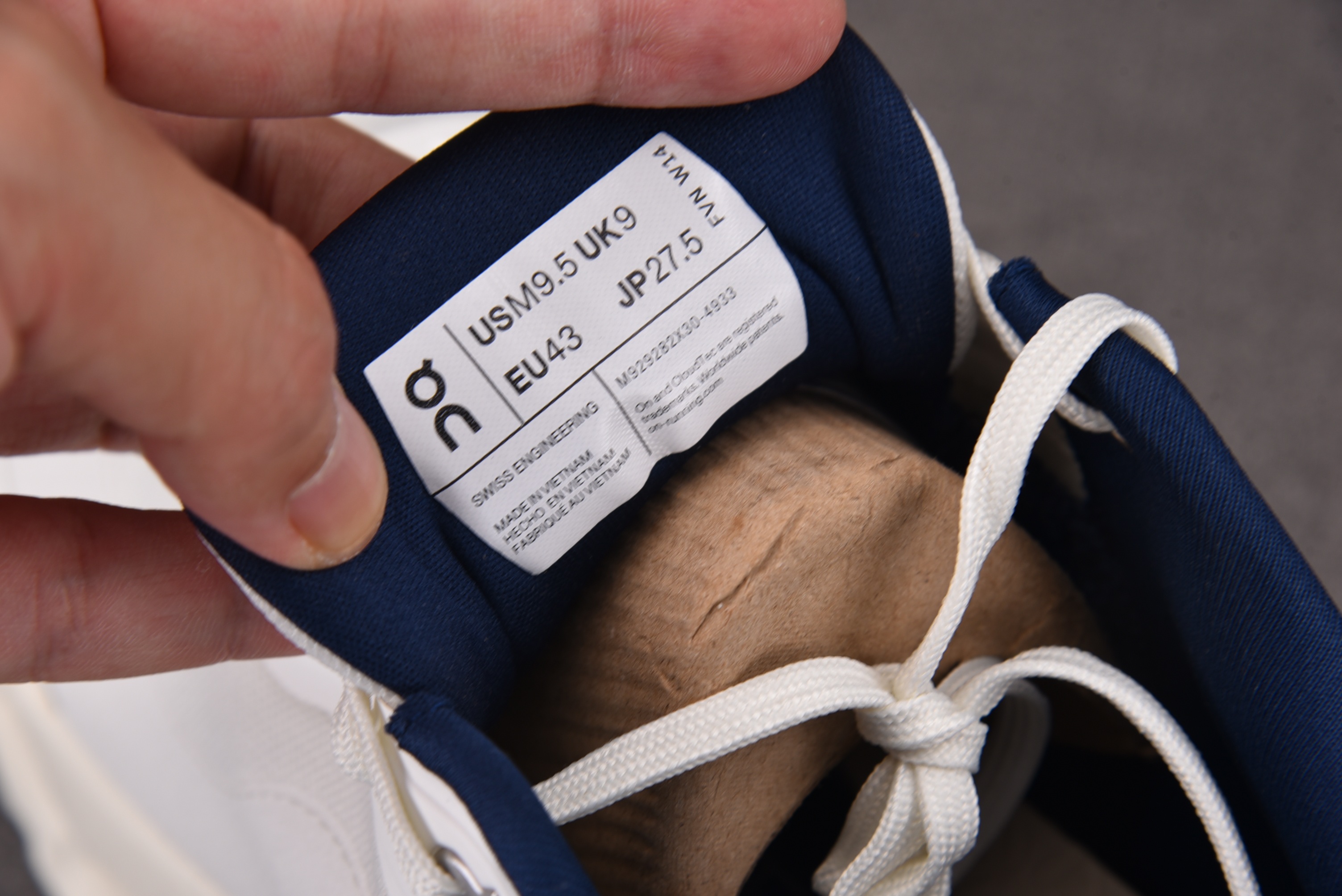 On x LOEWE Cloudtilt 2.0 白蓝 #YZ00436-47