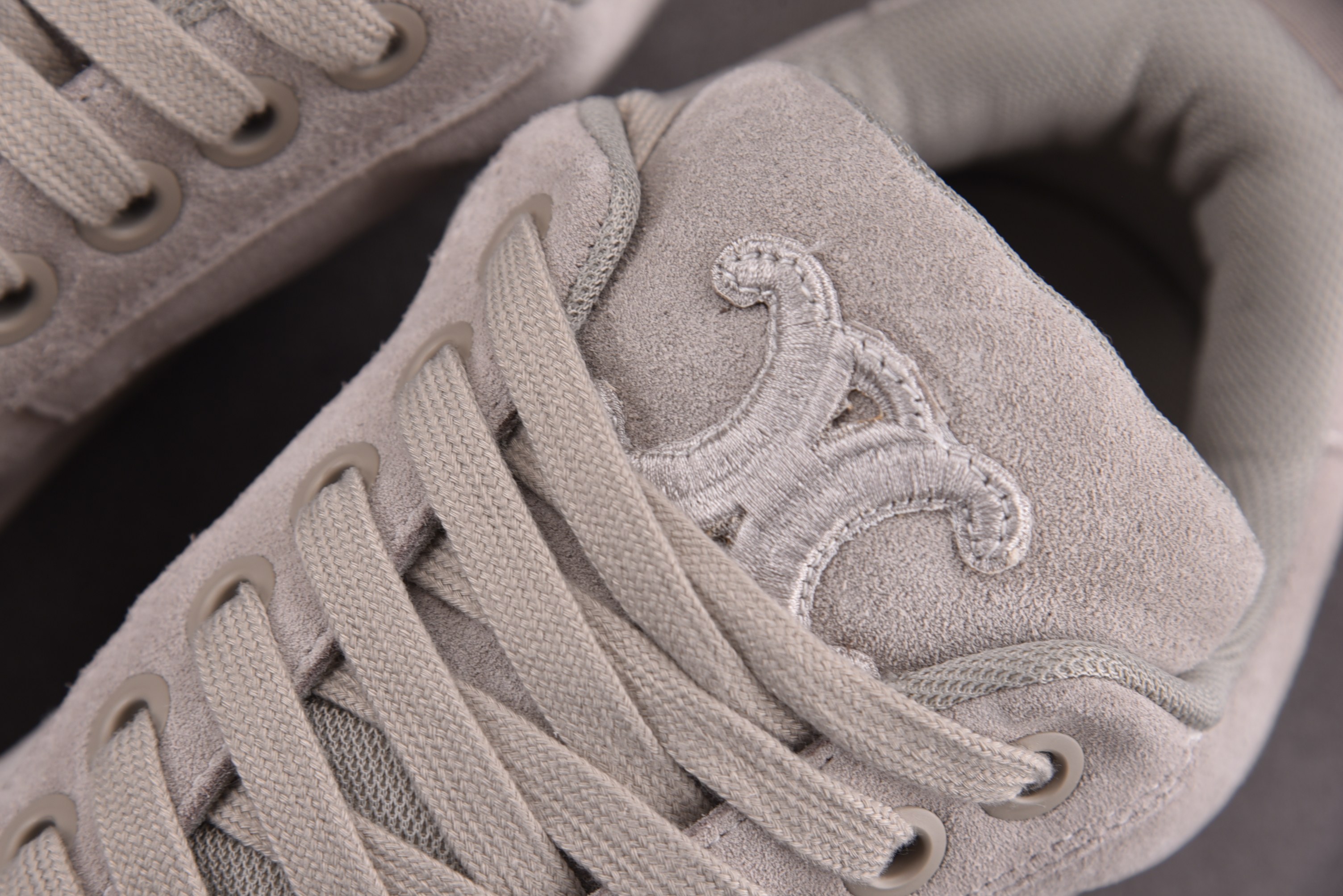 CELINE Tennis 灰色 #YZ01140-45