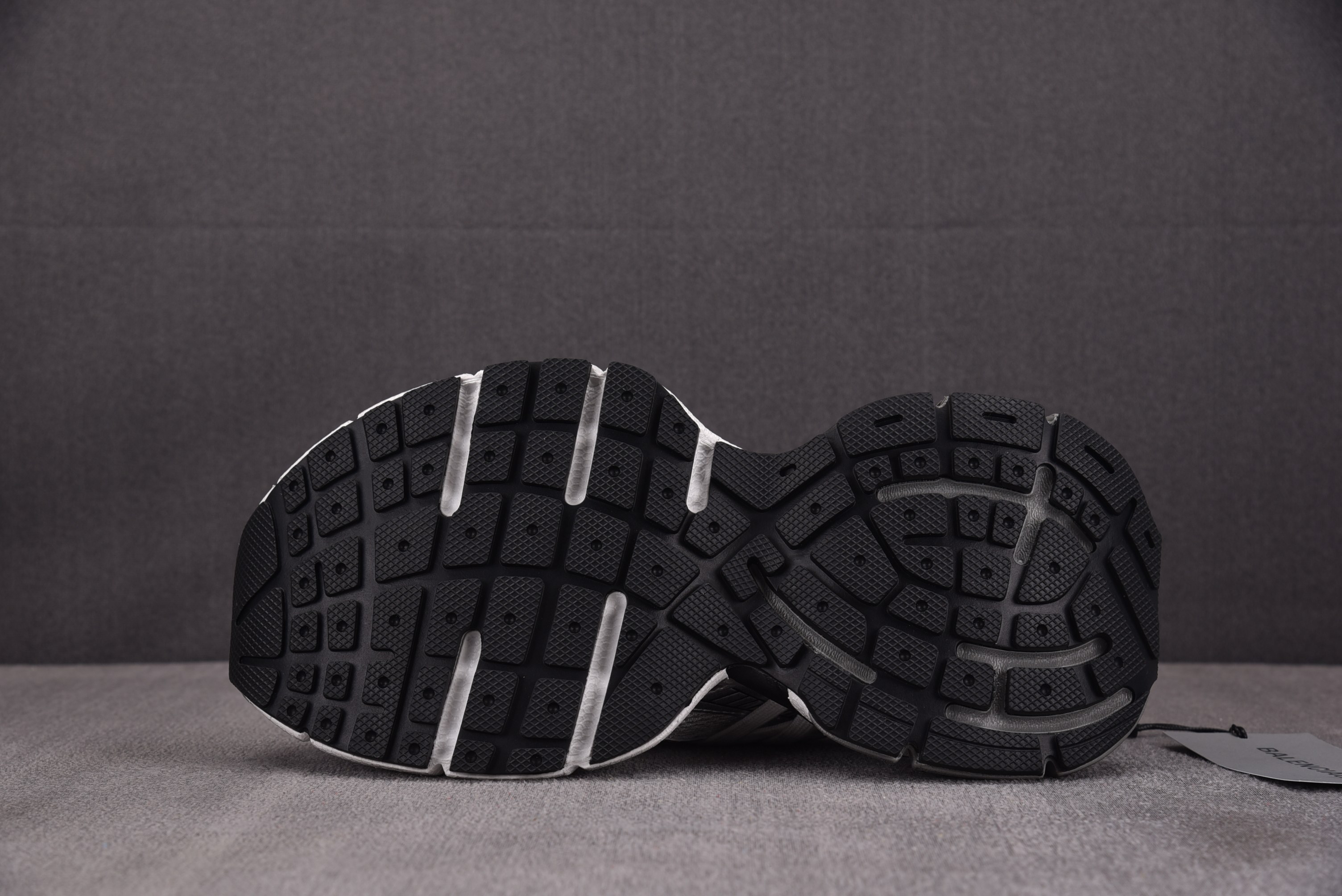 Balenciaga 3XL Extreme Laces B 绑带金属扣 灰红 #YZ009-0335-