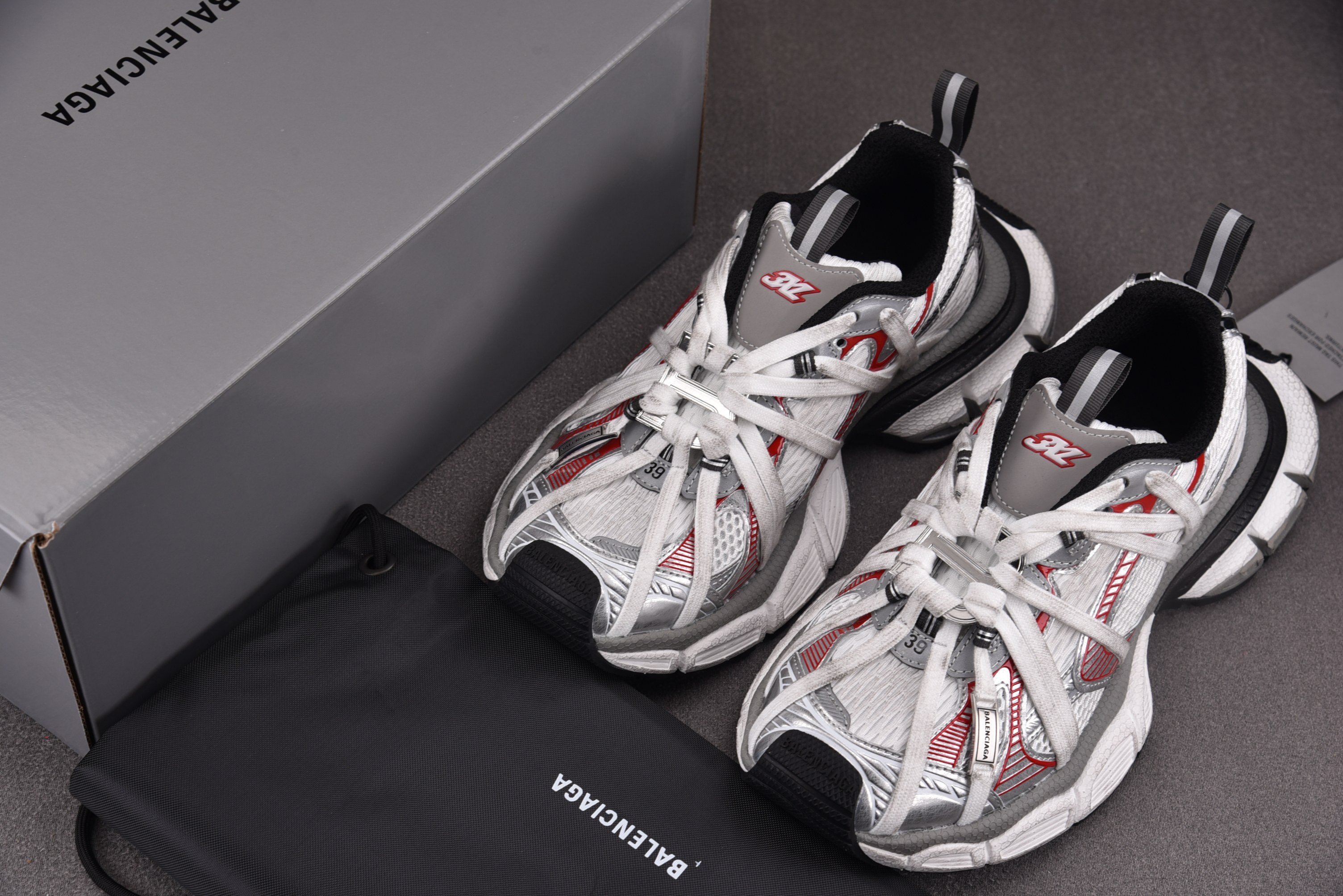 Balenciaga 3XL Extreme Laces B 绑带金属扣 灰红 #YZ009-0335-