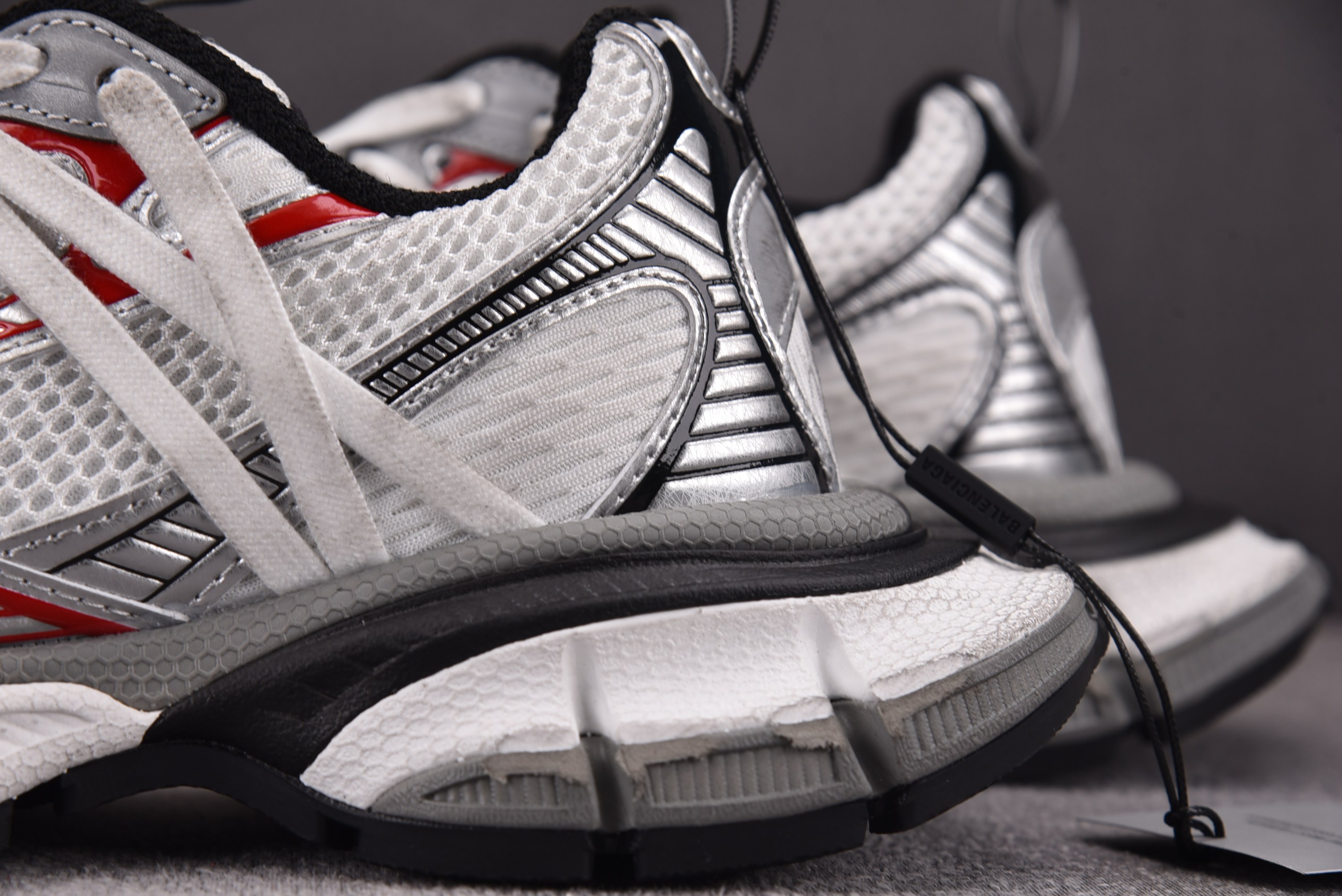 Balenciaga 3XL Extreme Laces B 绑带金属扣 灰红 #YZ009-0335-