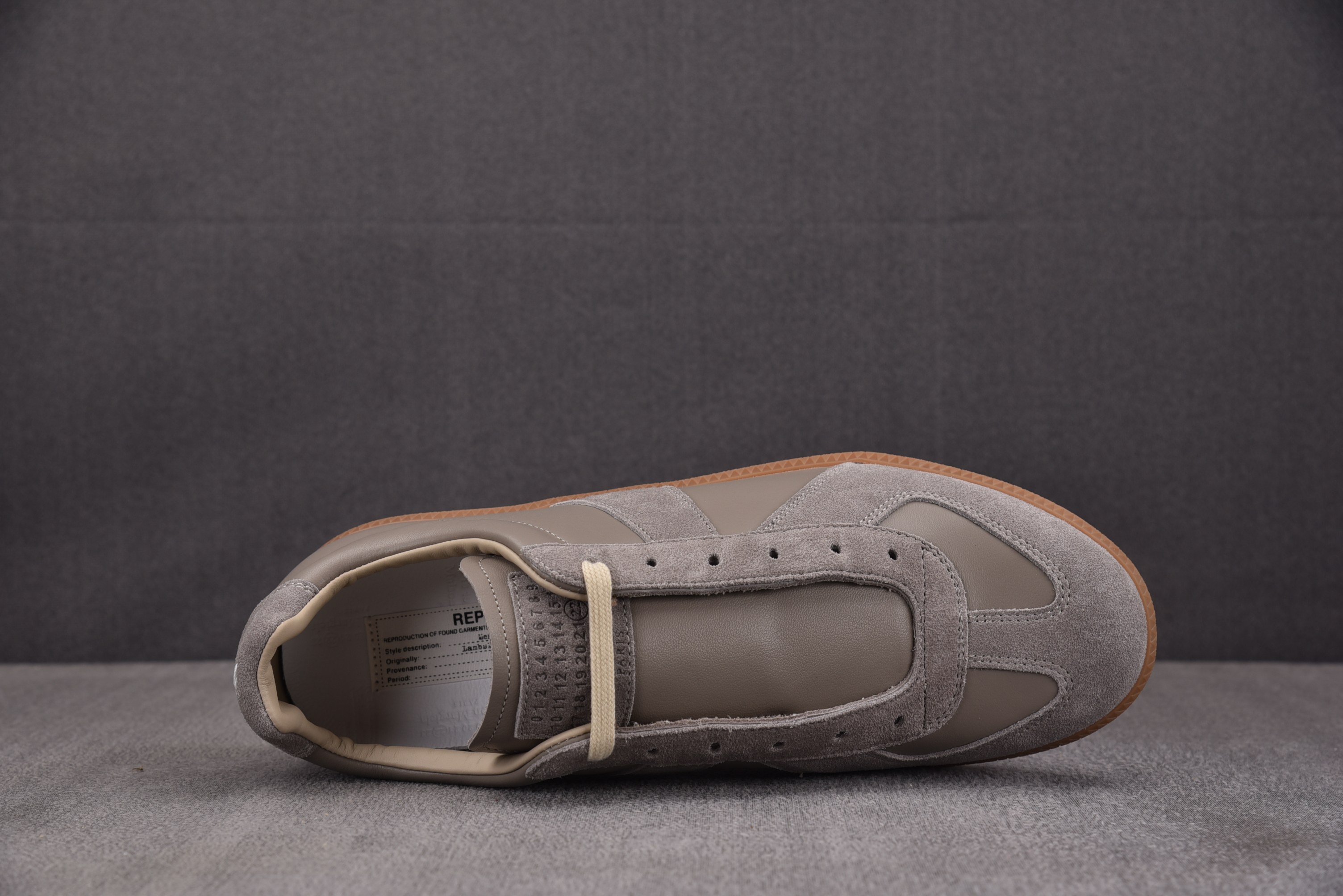 Maison Margiela Replica Painted 梅森·马吉拉 灰棕 #YZ00640-4