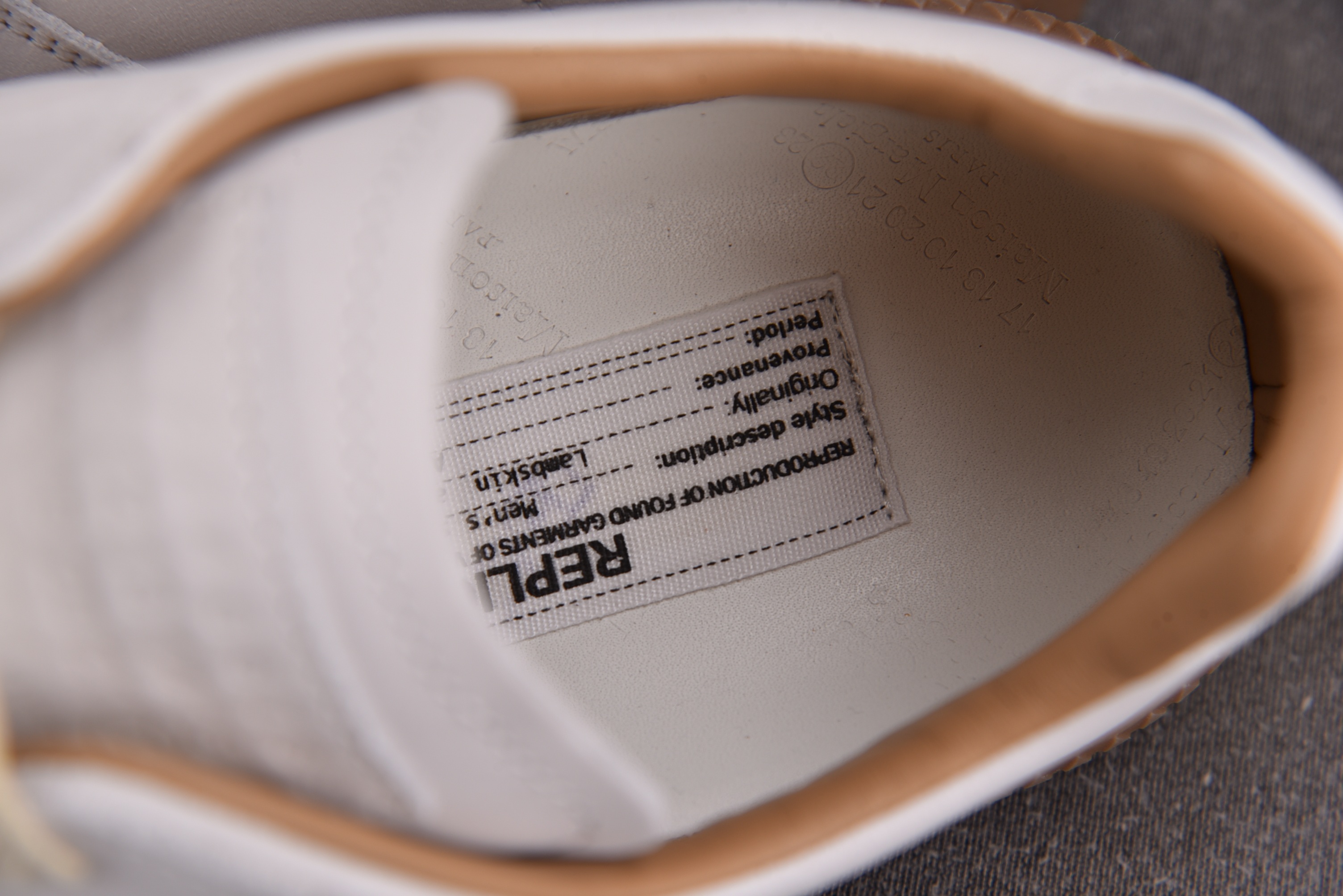 Maison Margiela Replica 米白39-45