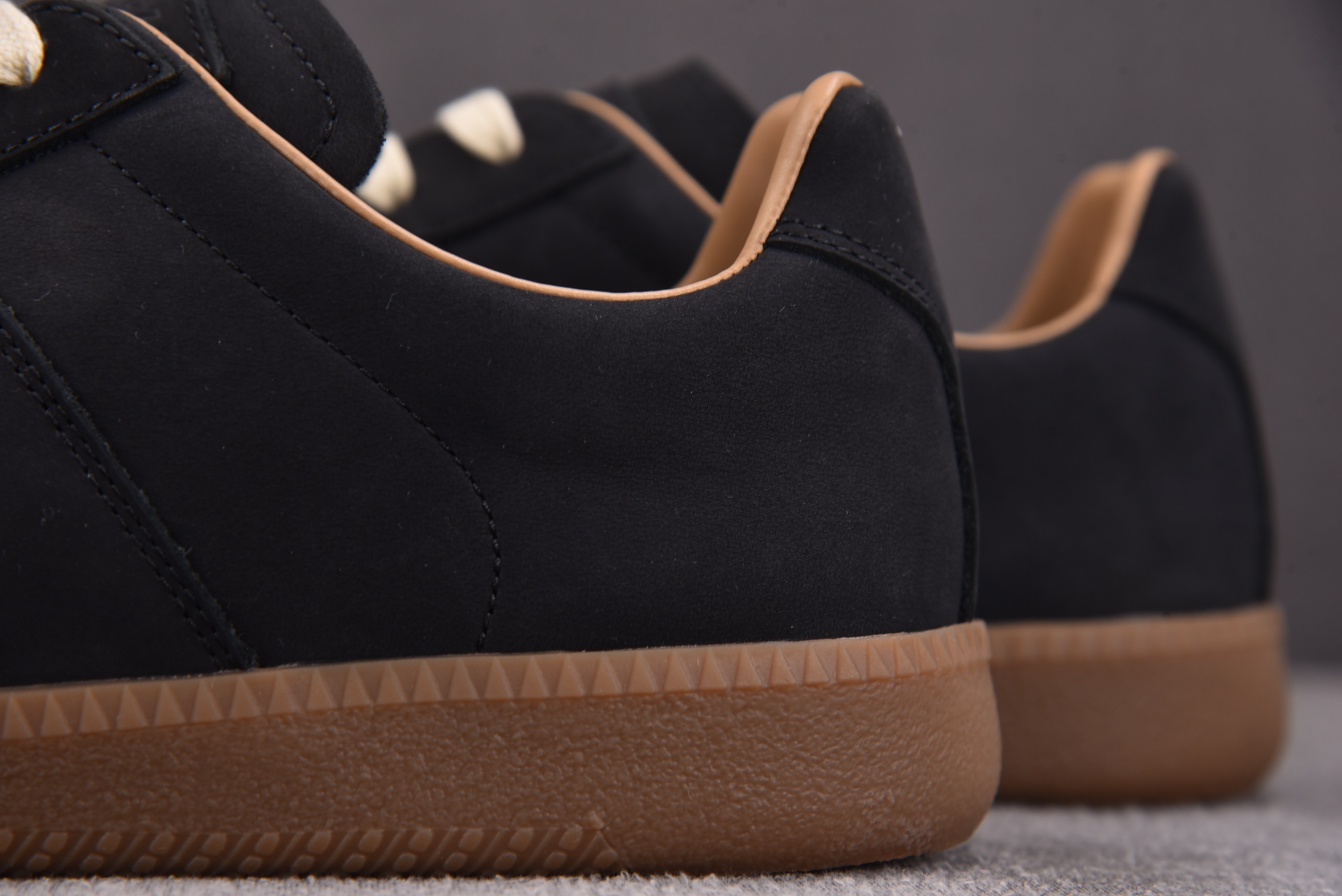Maison Margiela Replica 黑棕39-45