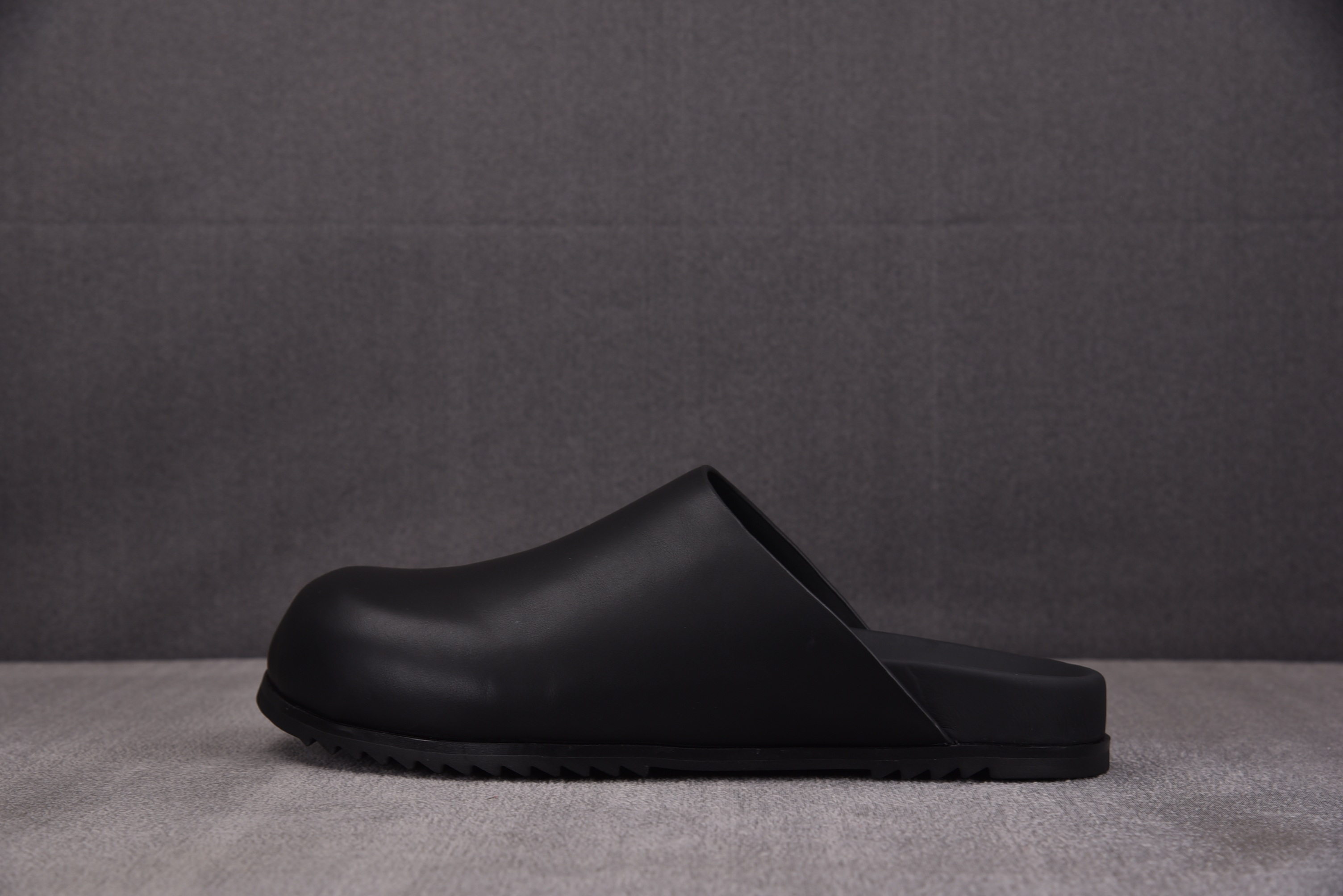 RICK OWENS RO 穆勒包头拖鞋 黑色36-46