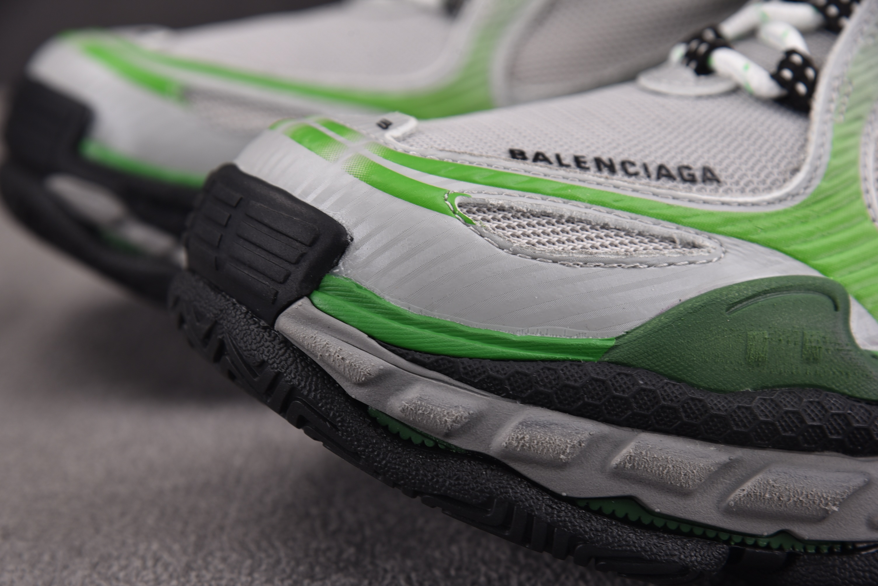 Balenciaga Triple S 2 灰绿 #YZ018-535-46
