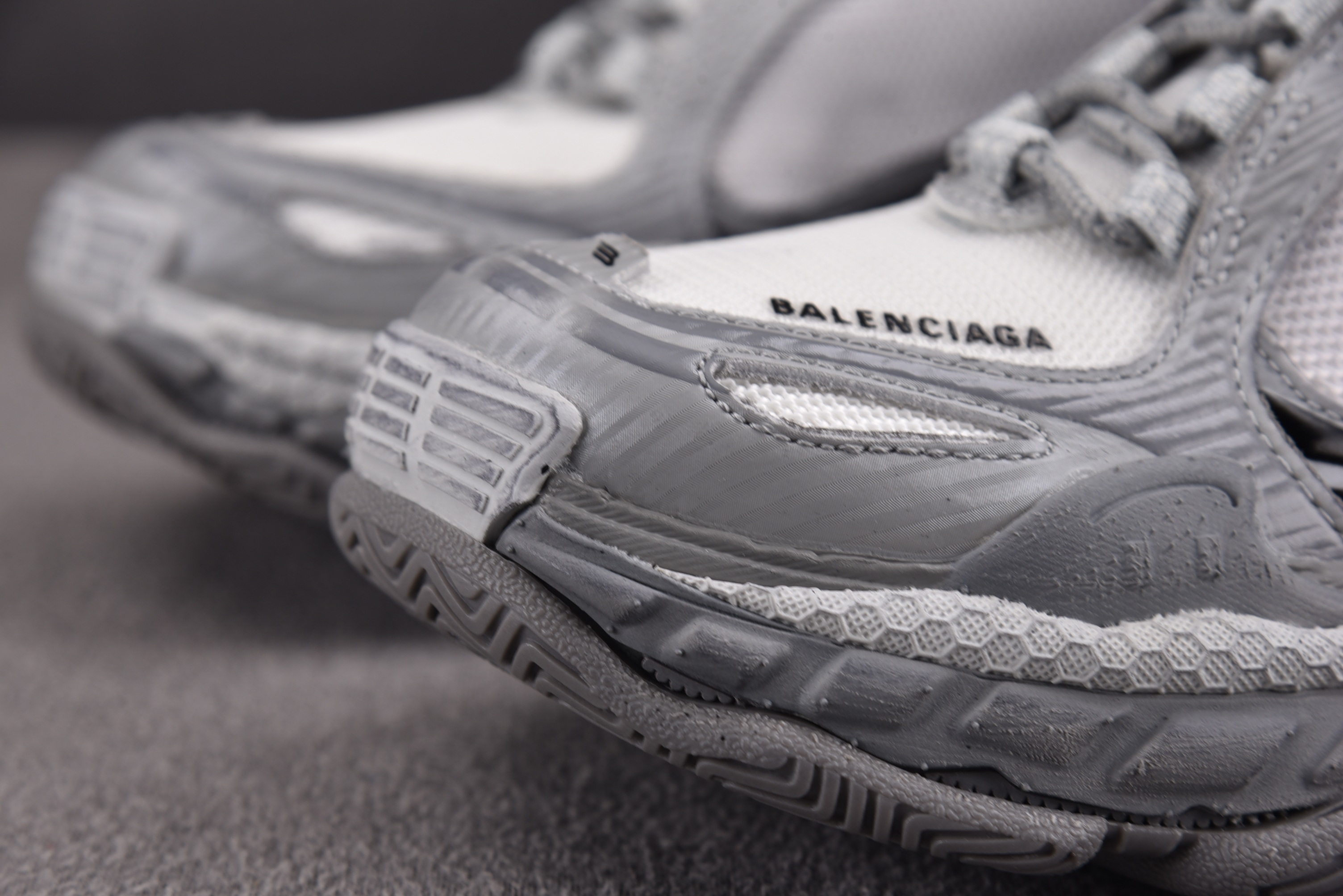 Balenciaga Triple S 2 灰色 #YZ018-535-46