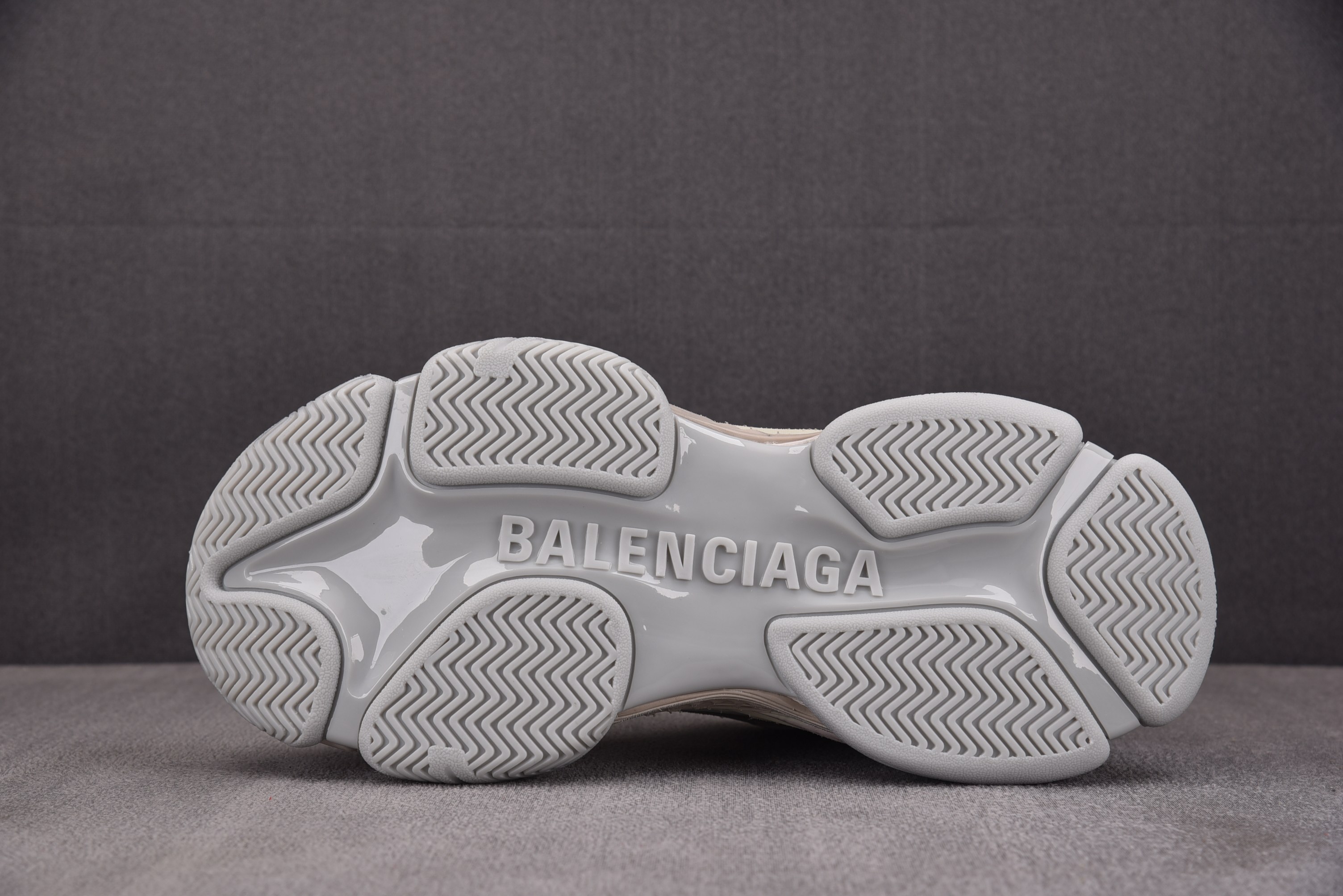Balenciaga Triple S 2 米色 #YZ018-535-46