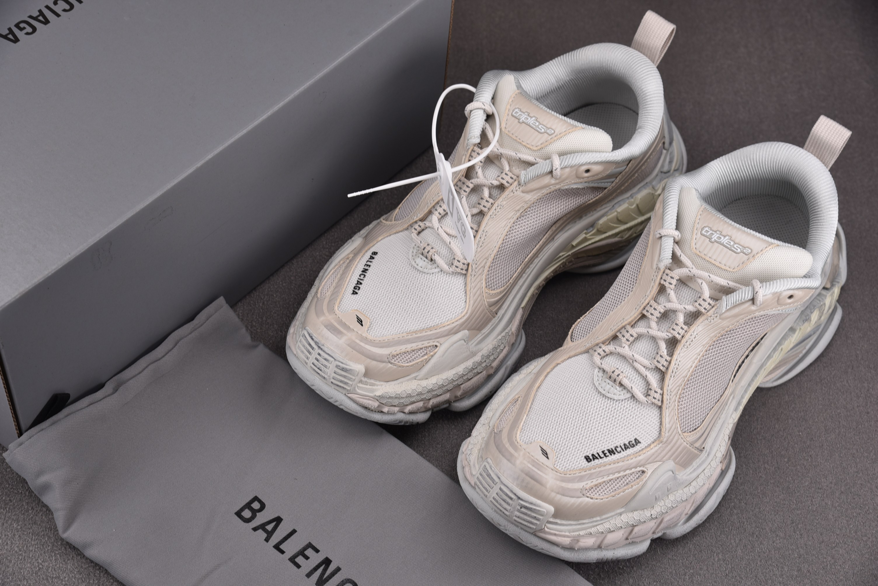 Balenciaga Triple S 2 米色 #YZ018-535-46