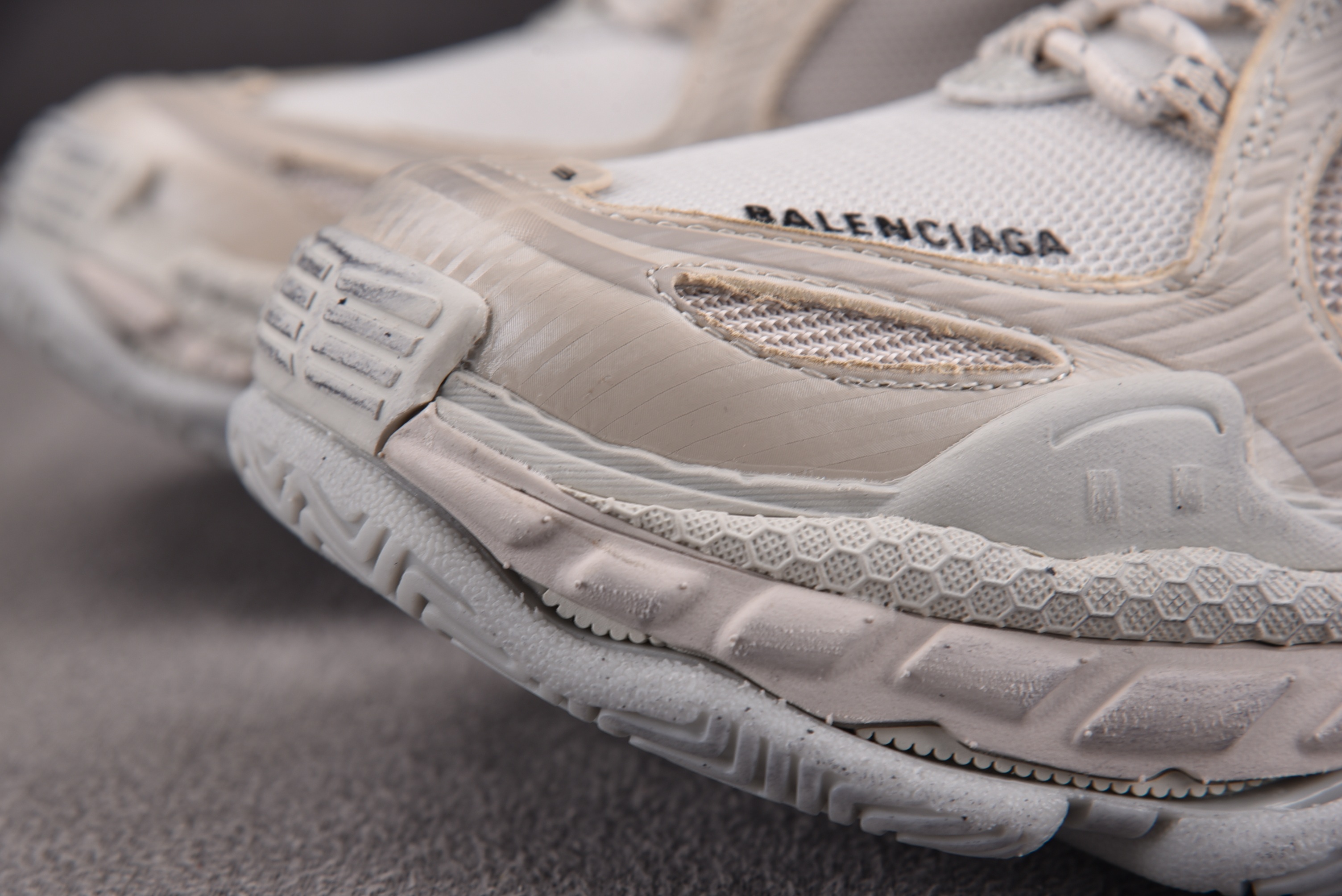 Balenciaga Triple S 2 米色 #YZ018-535-46