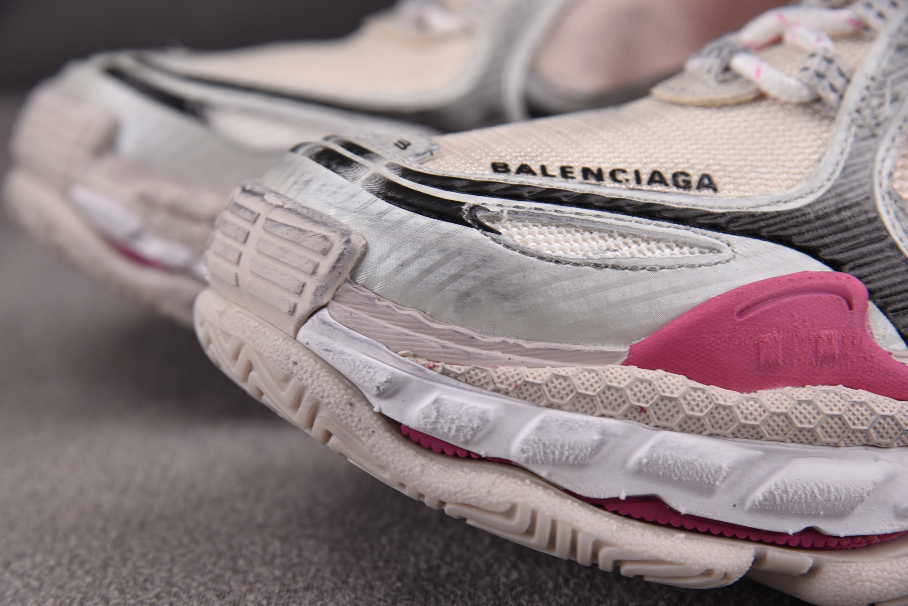 Balenciaga Triple S 2 粉色 #YZ018-535-46