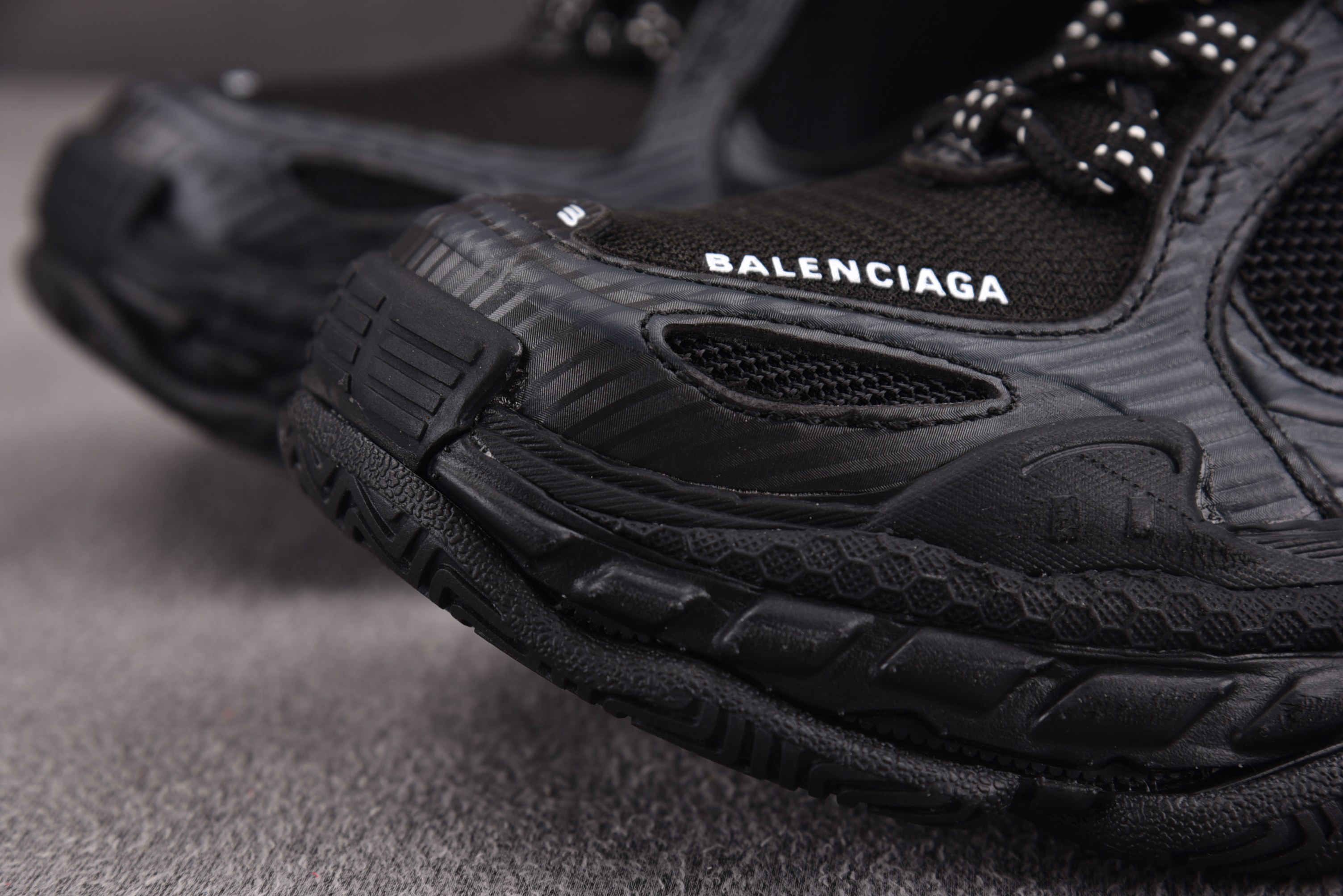Balenciaga Triple S 2 黑色 #YZ018-535-46