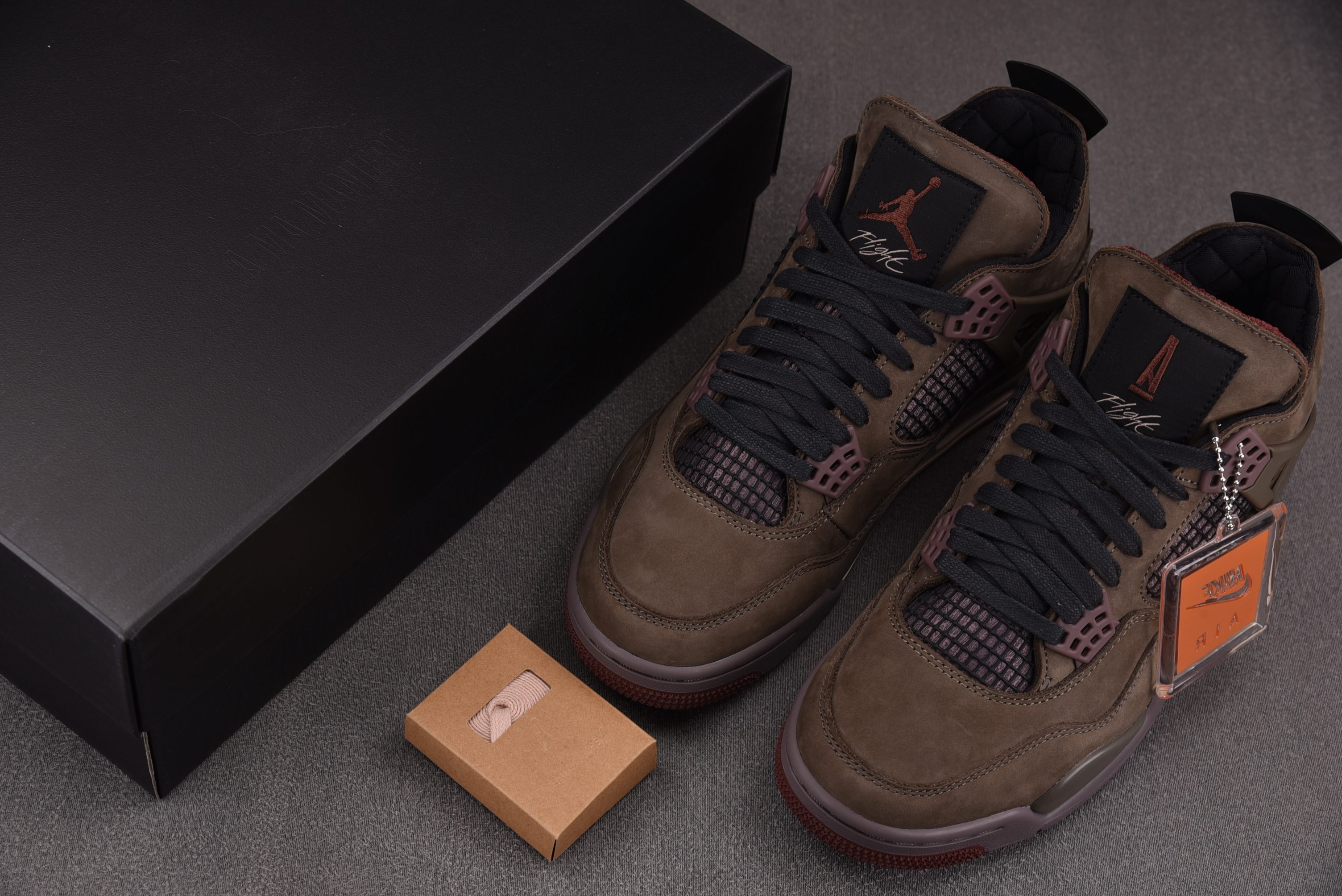 Air Jordan 4 x A Ma Maniere Dark Mocha 深摩卡 IF3102-20