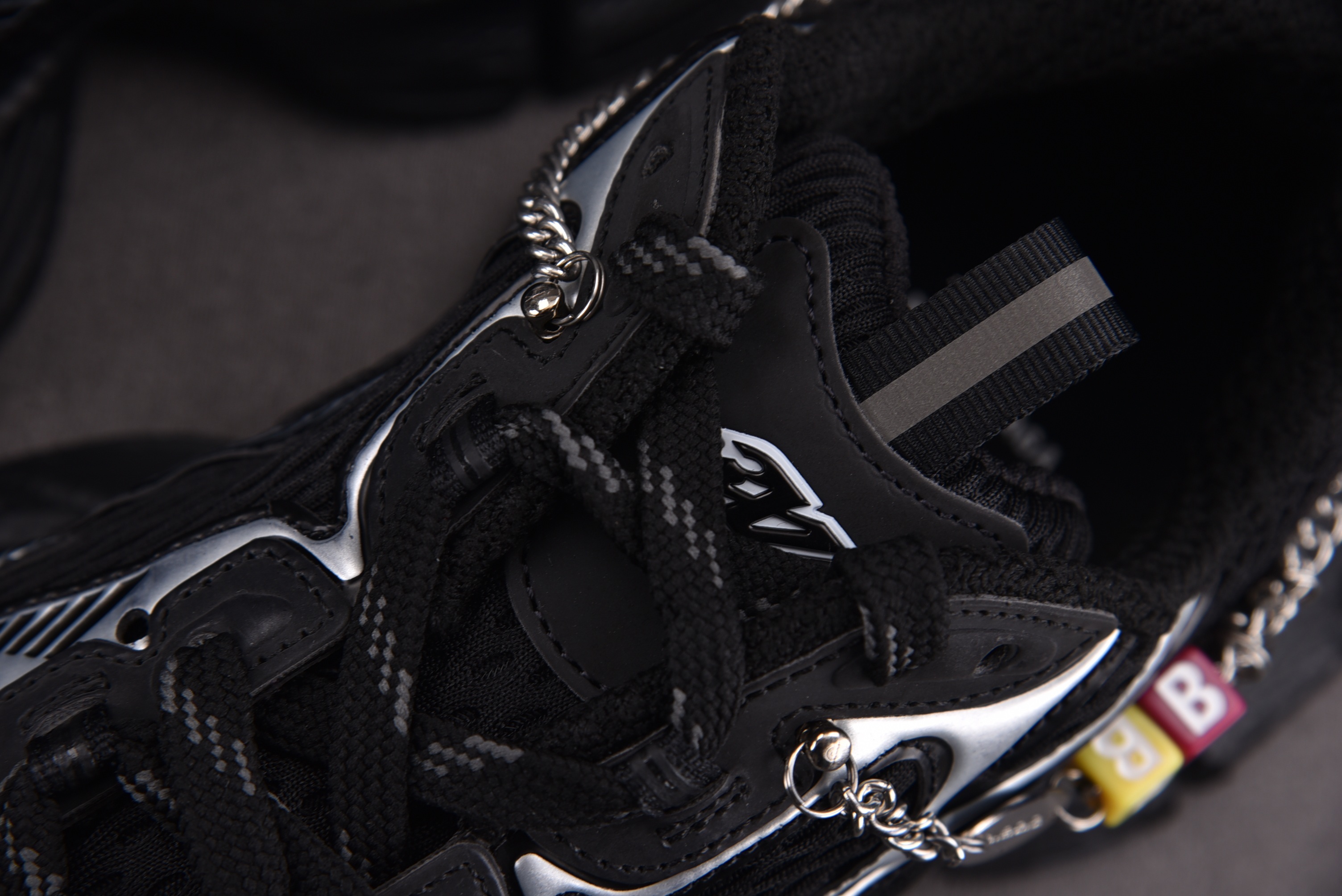 Balenciaga 3XL Chain Charms 黑白 #YZ018-535-46