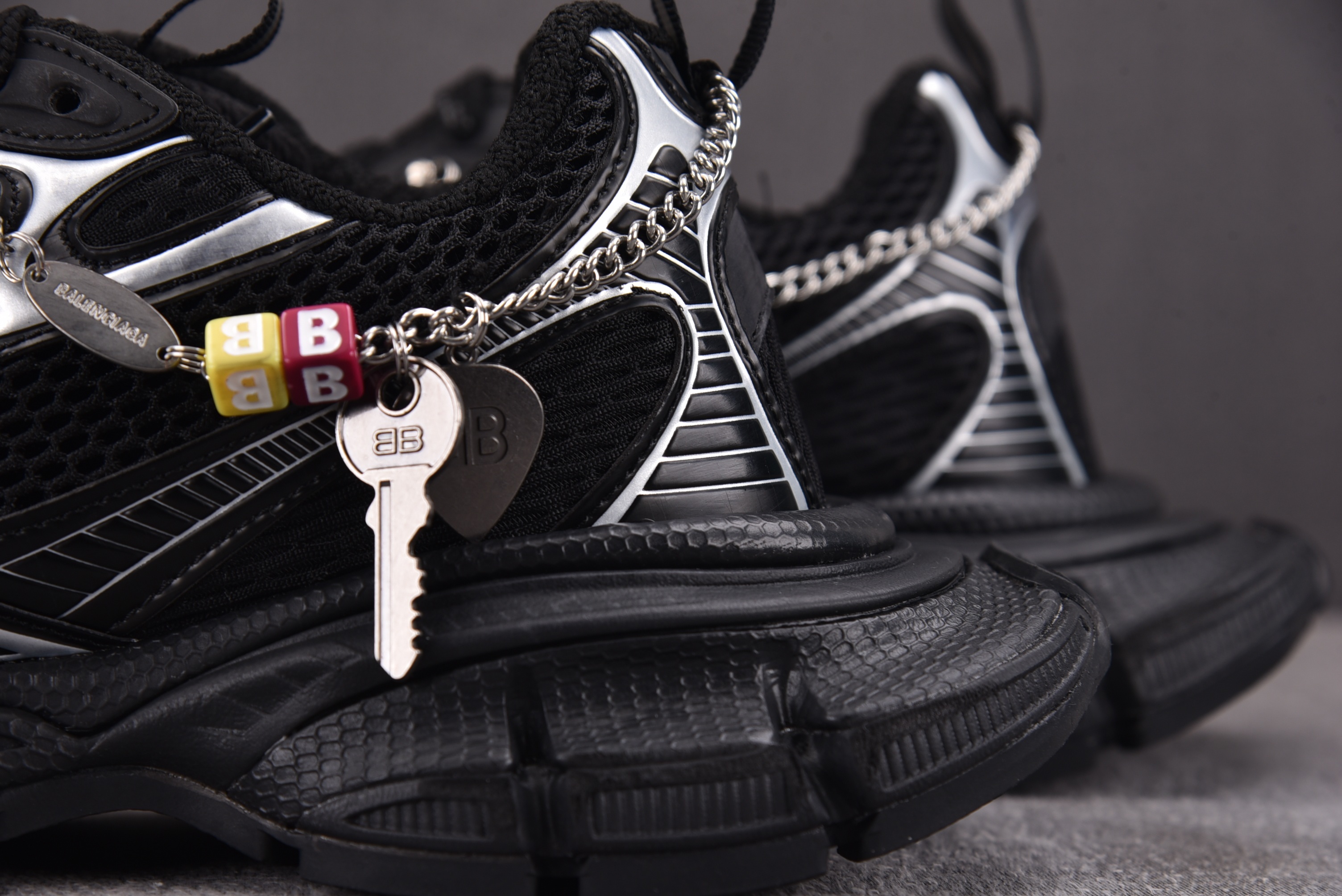 Balenciaga 3XL Chain Charms 黑白 #YZ018-535-46
