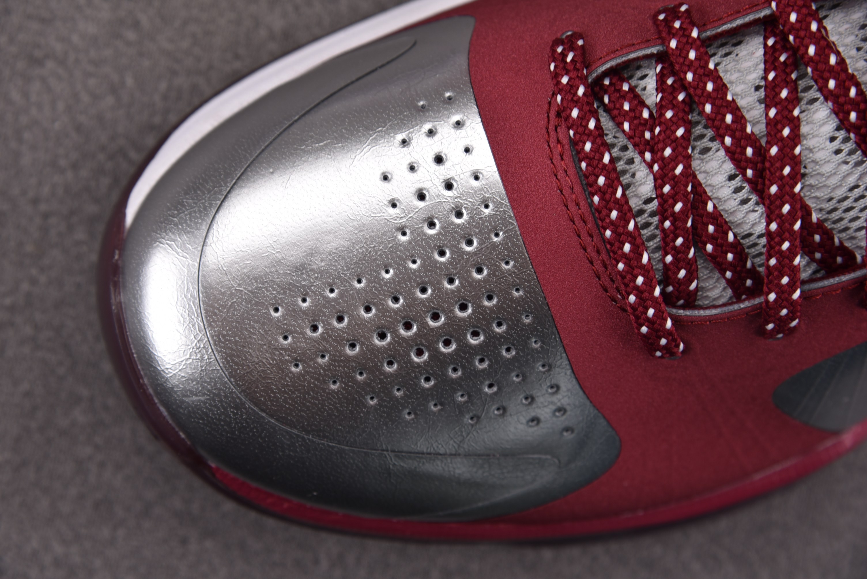 NK Kobe 5 Protro Lower Merion Aces Away 银红 IM0557-00