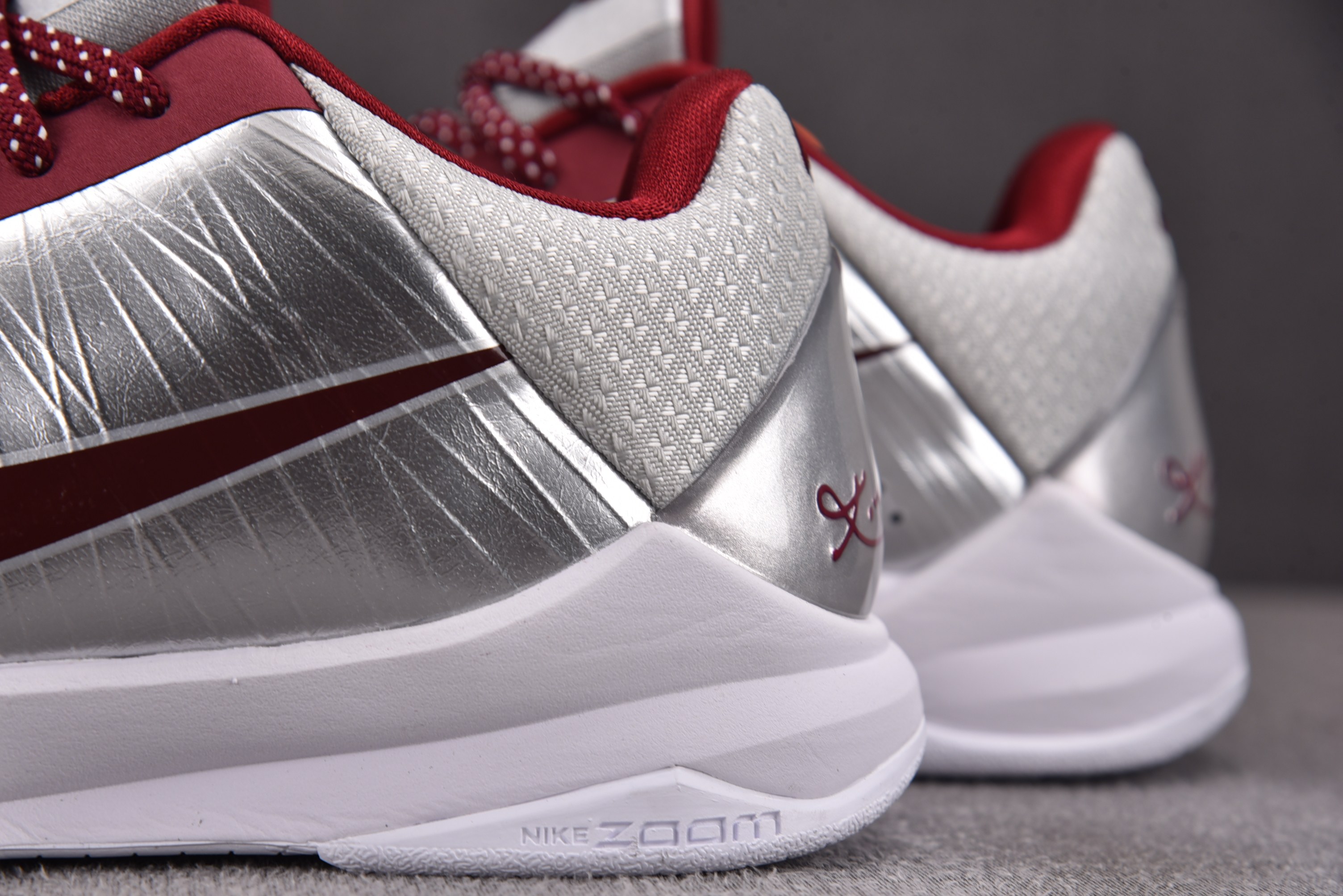 NK Kobe 5 Protro Lower Merion Aces Away 银红 IM0557-00