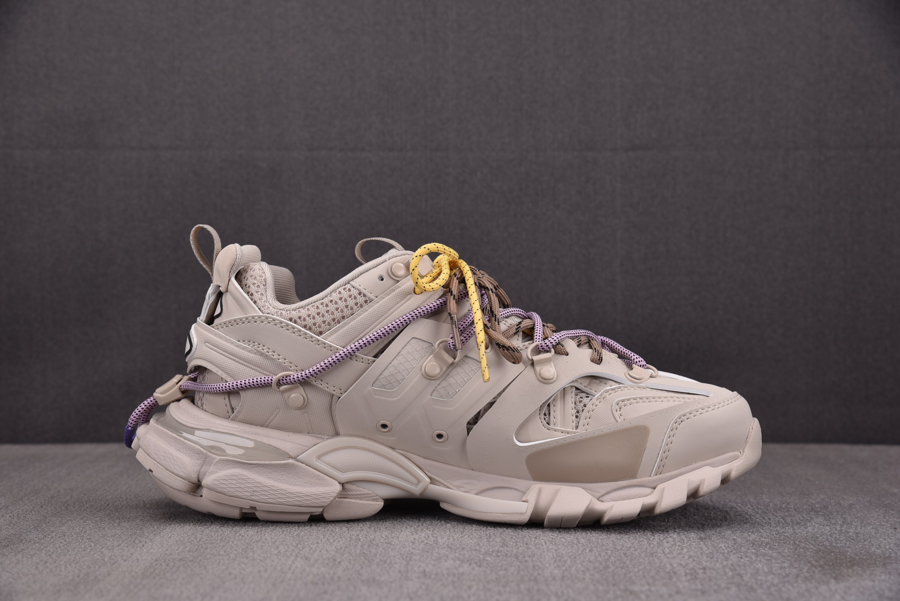 Balenciaga Track Trail Laces 灰褐色 YZ01835-46