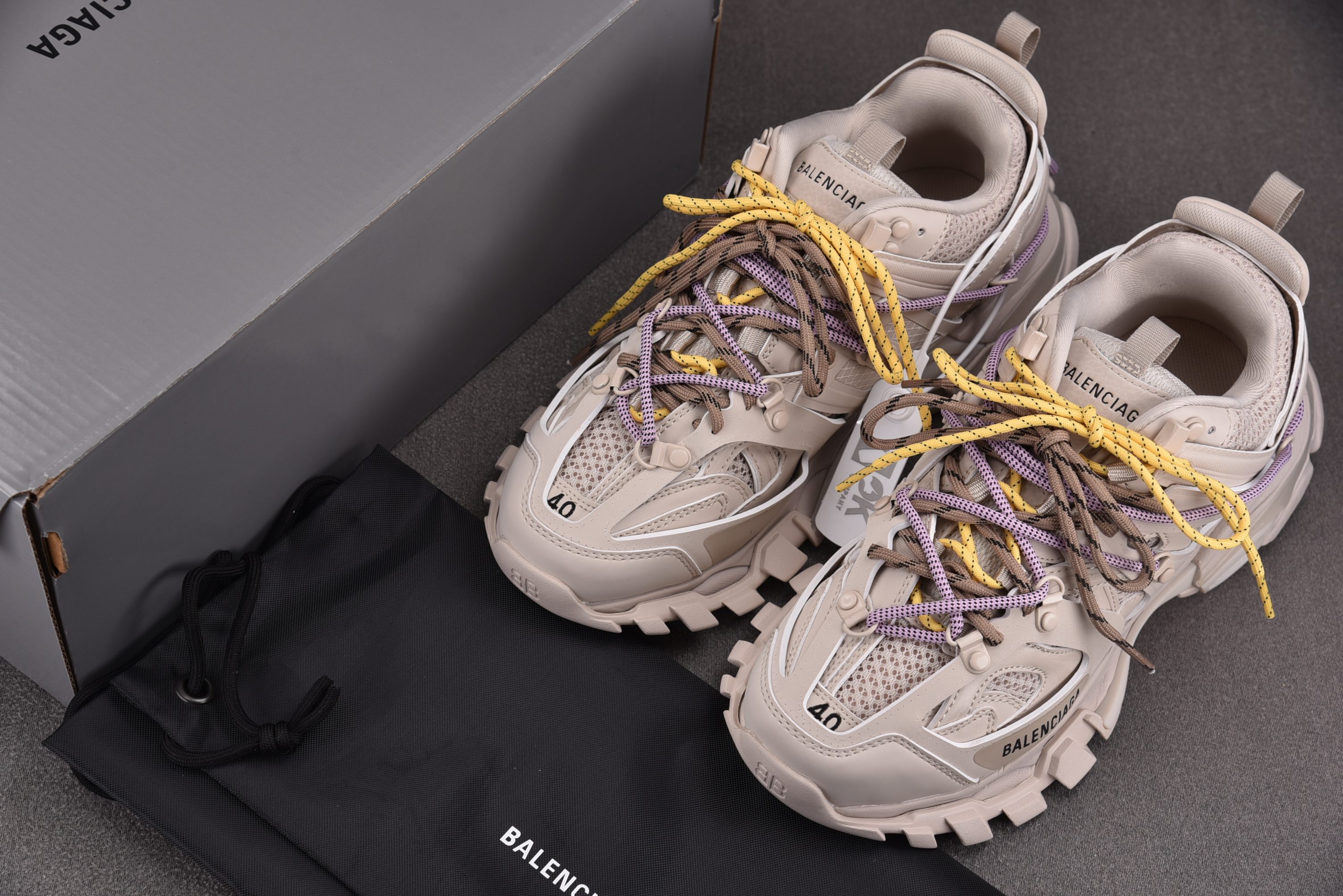 Balenciaga Track Trail Laces 灰褐色 YZ01835-46