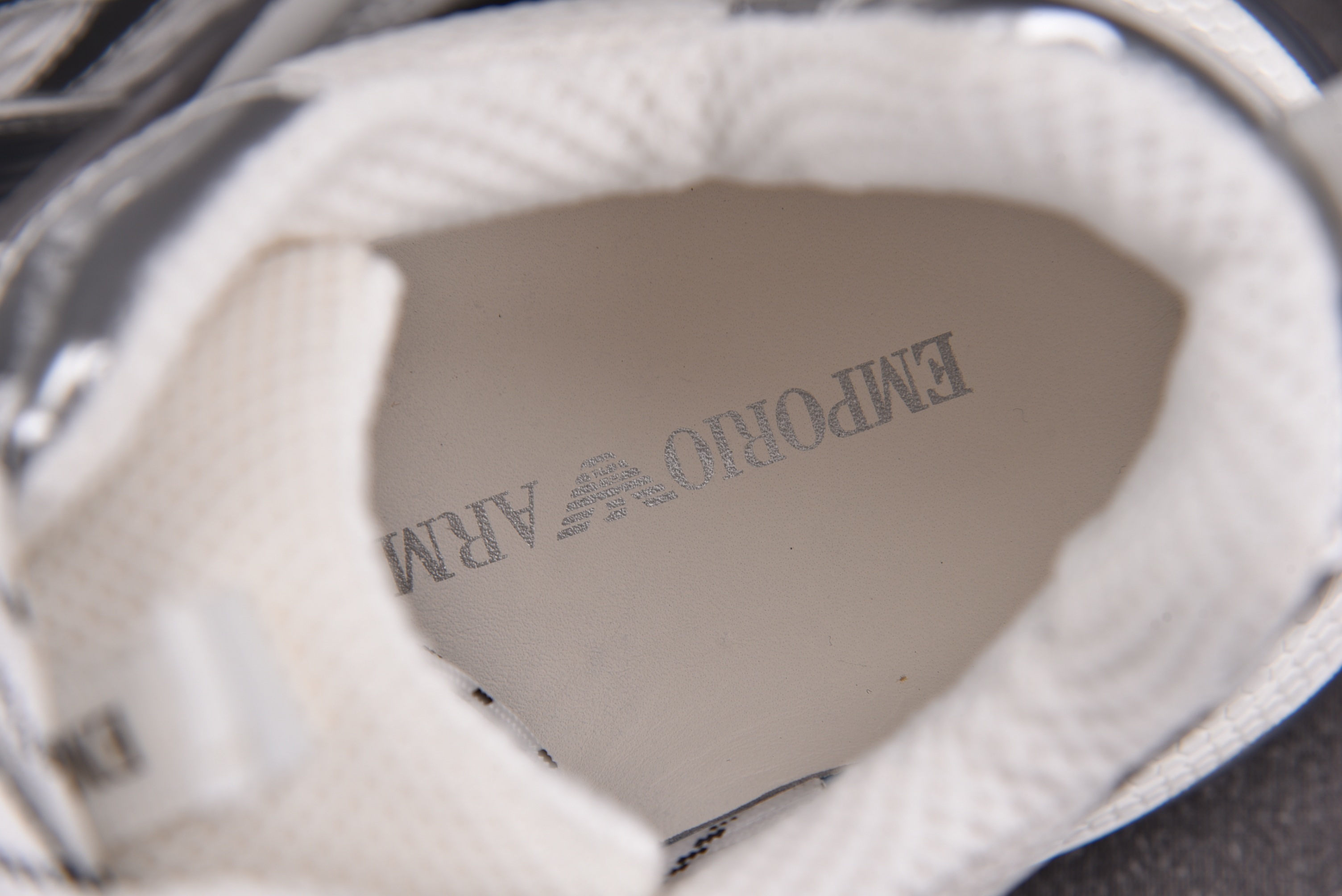 EMPORIO ARMANI 阿玛尼 银色39-45