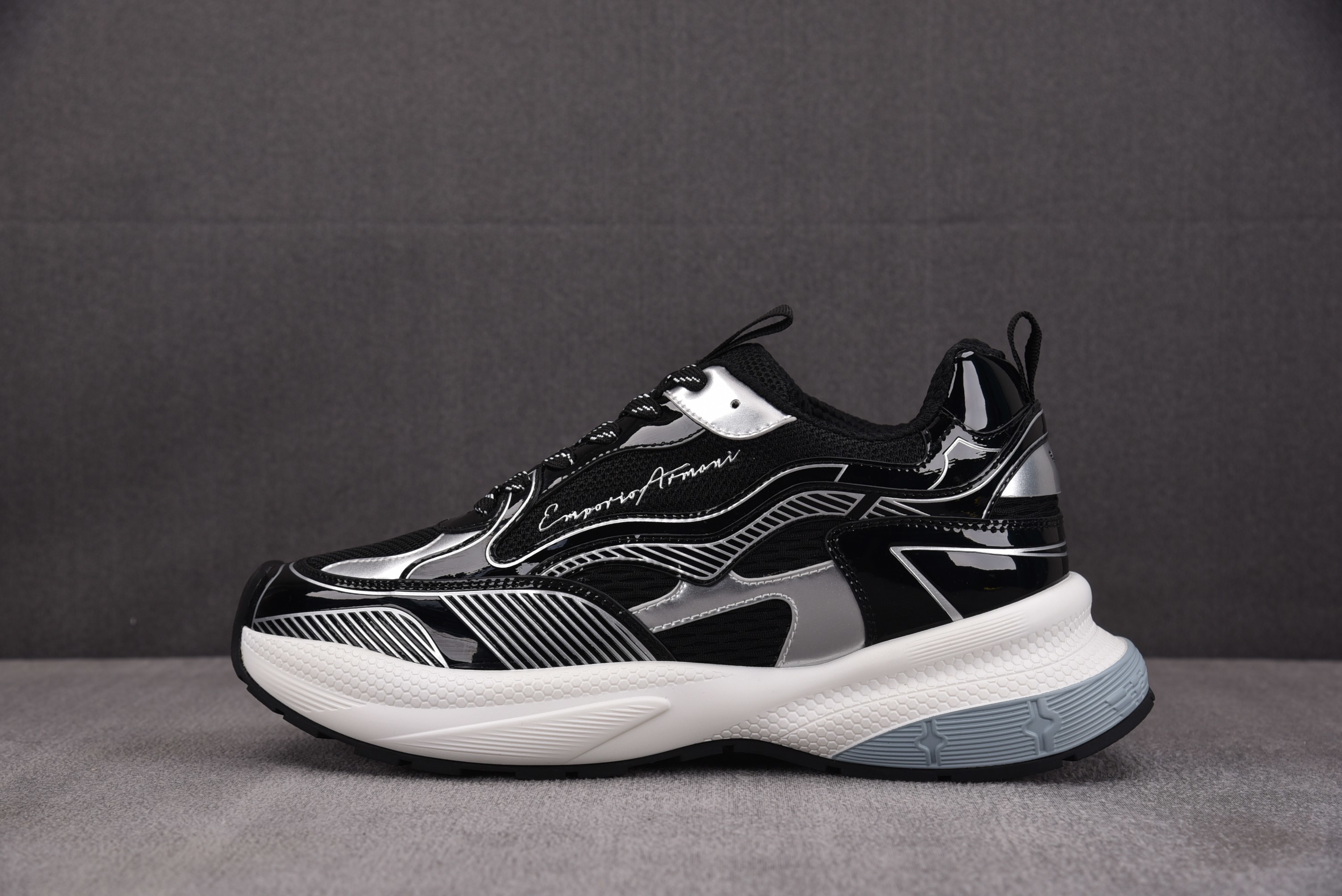 EMPORIO ARMANI 阿玛尼 黑白39-45