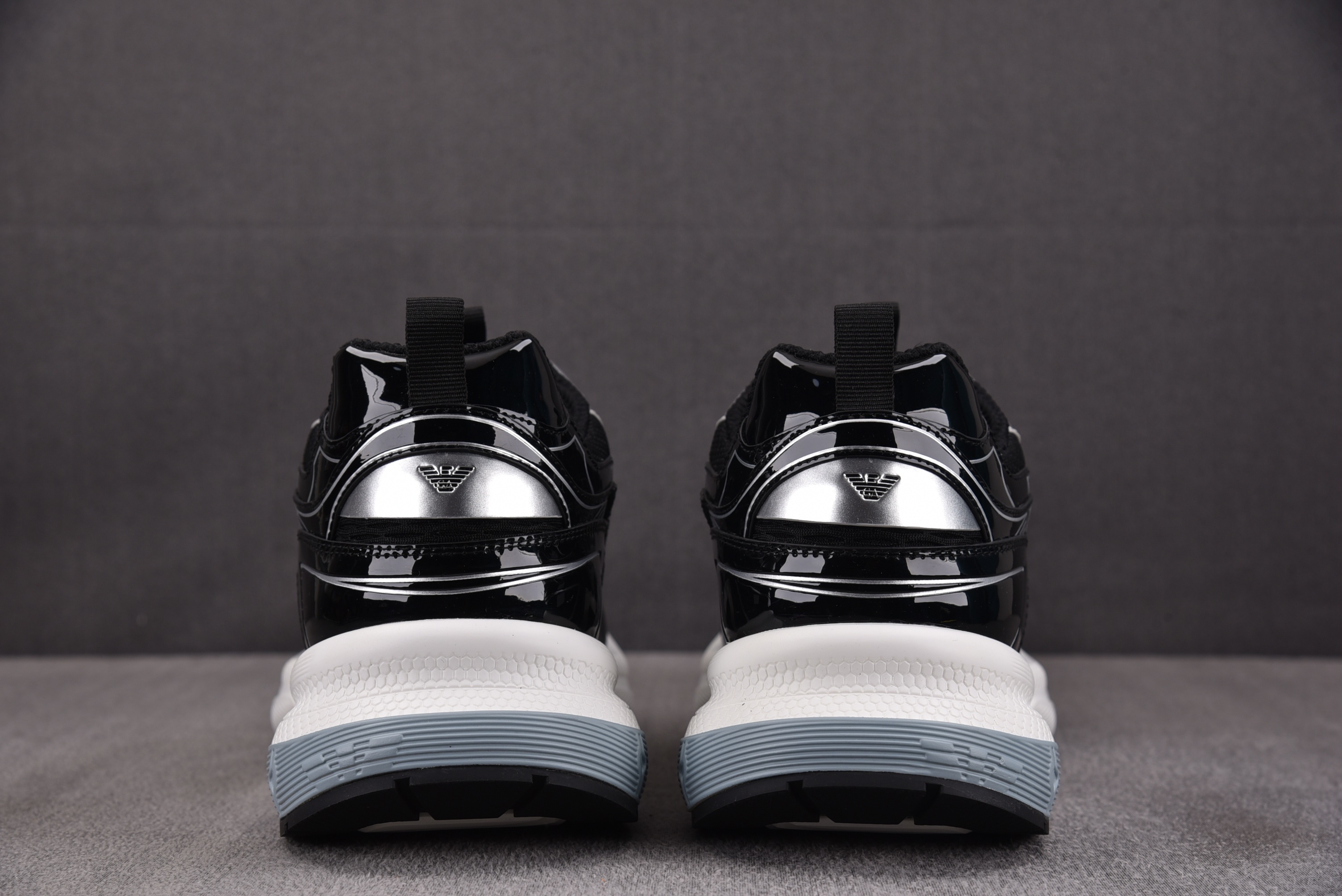 EMPORIO ARMANI 阿玛尼 黑白39-45