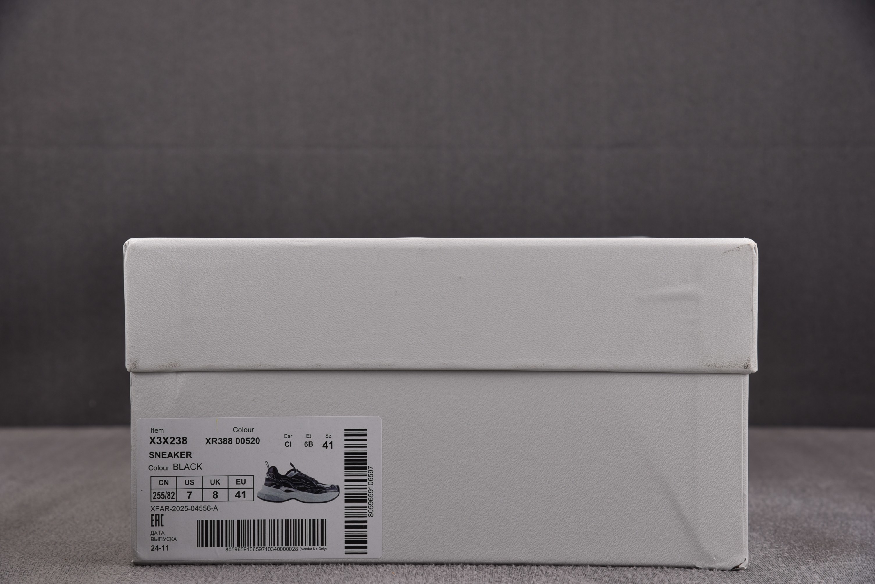 EMPORIO ARMANI 阿玛尼 黑白39-45