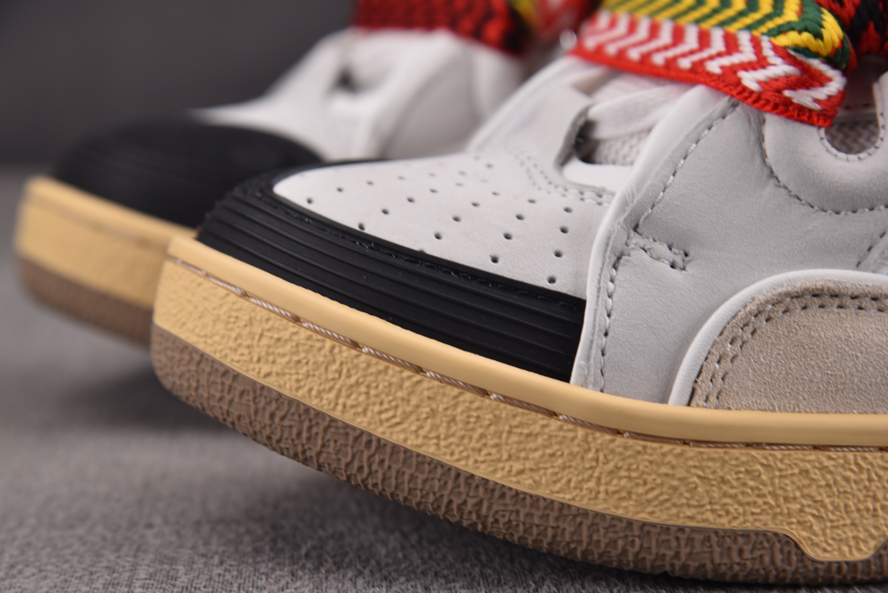 Lanvin Curb Sneakers 白灰 YZ03936-47