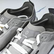NORDA 001 Anti Slip Wear Resistant 灰白#YZ00436 36.5 3 NORDA 001 Anti Slip Wear Resistant 灰白#YZ00436 36.5 3