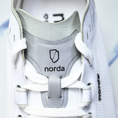 NORDA 001 Anti Slip Wear Resistant 白灰银#YZ00436 36.5 NORDA 001 Anti Slip Wear Resistant 白灰银#YZ00436 36.5