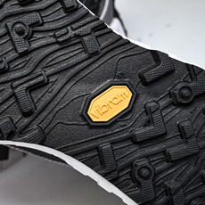 NORDA 001 Anti Slip Wear Resistant 黑灰白#YZ00436 36.5 NORDA 001 Anti Slip Wear Resistant 黑灰白#YZ00436 36.5