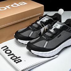 NORDA 001 Anti Slip Wear Resistant 黑灰白#YZ00436 36.5 NORDA 001 Anti Slip Wear Resistant 黑灰白#YZ00436 36.5