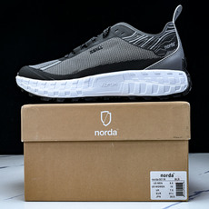 NORDA 001 Anti Slip Wear Resistant 黑灰白#YZ00436 36.5 NORDA 001 Anti Slip Wear Resistant 黑灰白#YZ00436 36.5
