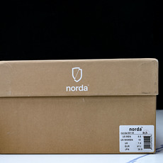 NORDA 001 Anti Slip Wear Resistant 黑灰白#YZ00436 36.5 NORDA 001 Anti Slip Wear Resistant 黑灰白#YZ00436 36.5