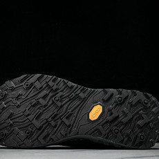 NORDA 001 Anti Slip Wear Resistant 黑色#YZ00436 36.5 3 NORDA 001 Anti Slip Wear Resistant 黑色#YZ00436 36.5 3