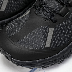 NORDA 001 Anti Slip Wear Resistant 黑色#YZ00436 36.5 3 NORDA 001 Anti Slip Wear Resistant 黑色#YZ00436 36.5 3