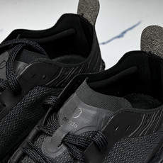 NORDA 001 Anti Slip Wear Resistant 黑色#YZ00436 36.5 3 NORDA 001 Anti Slip Wear Resistant 黑色#YZ00436 36.5 3