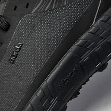 NORDA 001 Anti Slip Wear Resistant 黑色#YZ00436 36.5 3 NORDA 001 Anti Slip Wear Resistant 黑色#YZ00436 36.5 3