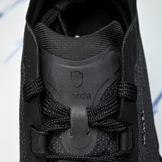 NORDA 001 Anti Slip Wear Resistant 黑色#YZ00436 36.5 3 NORDA 001 Anti Slip Wear Resistant 黑色#YZ00436 36.5 3