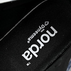 NORDA 001 Anti Slip Wear Resistant 黑色#YZ00436 36.5 3 NORDA 001 Anti Slip Wear Resistant 黑色#YZ00436 36.5 3