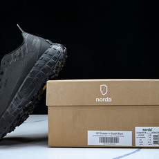 NORDA 001 Anti Slip Wear Resistant 黑色#YZ00436 36.5 3 NORDA 001 Anti Slip Wear Resistant 黑色#YZ00436 36.5 3