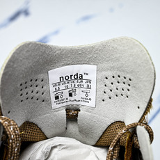 Ray Zahab x NORDA 001 棕色#YZ00436 36.5 37.5 38 38.5 3 Ray Zahab x NORDA 001 棕色#YZ00436 36.5 37.5 38 38.5 3