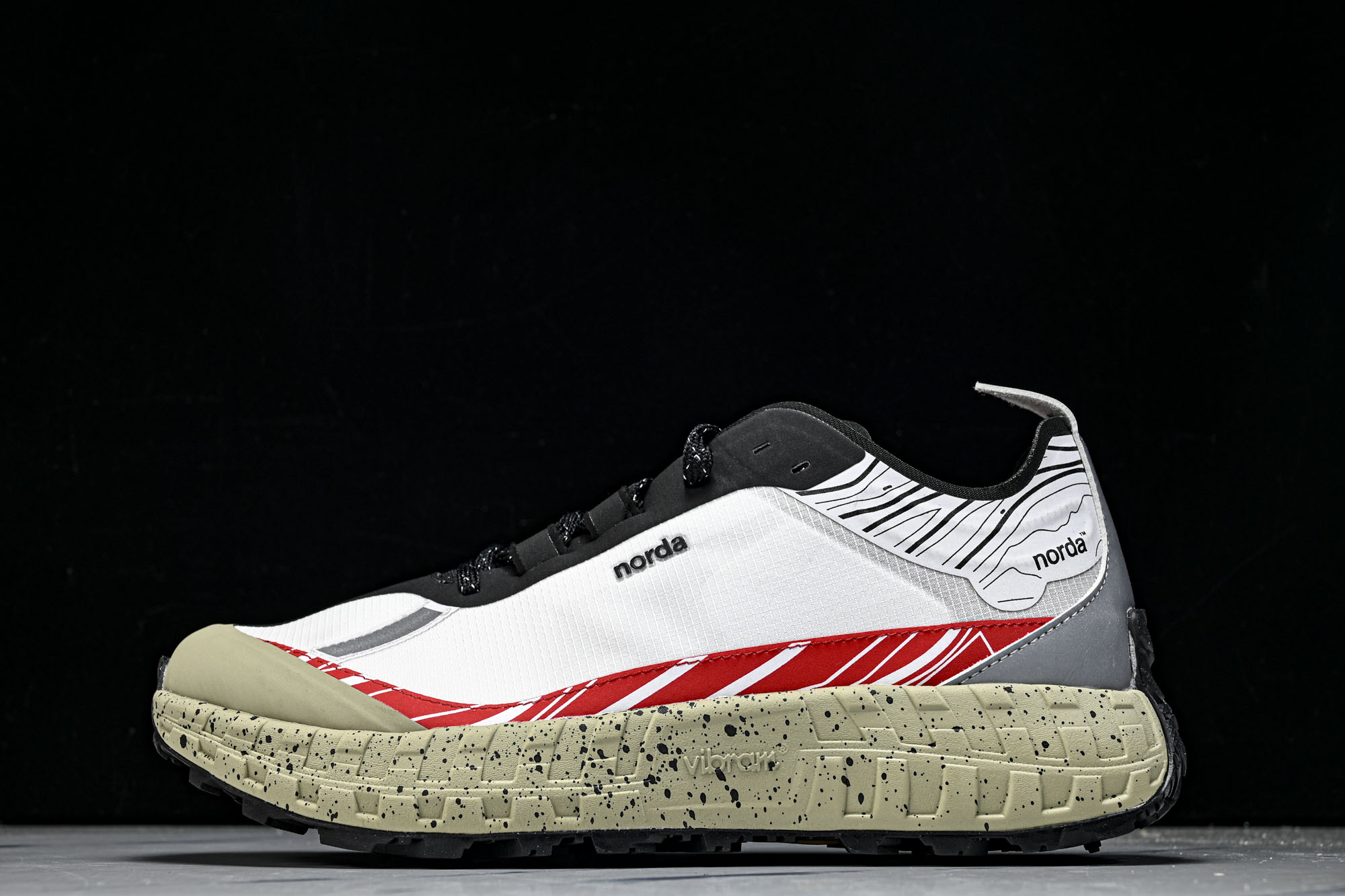 Ray Zahab x NORDA 001 白红灰#YZ00436 36.5 37.5 38 38.5 