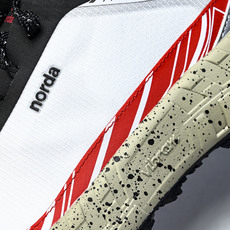 Ray Zahab x NORDA 001 白红灰#YZ00436 36.5 37.5 38 38.5 Ray Zahab x NORDA 001 白红灰#YZ00436 36.5 37.5 38 38.5