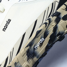 Ray Zahab x NORDA 001 赤黑#YZ00436 36.5 37.5 38 38.5 3 Ray Zahab x NORDA 001 赤黑#YZ00436 36.5 37.5 38 38.5 3