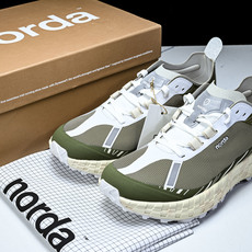 Ray Zahab x NORDA 001 黑绿#YZ00436 36.5 37.5 38 38.5 3 Ray Zahab x NORDA 001 黑绿#YZ00436 36.5 37.5 38 38.5 3