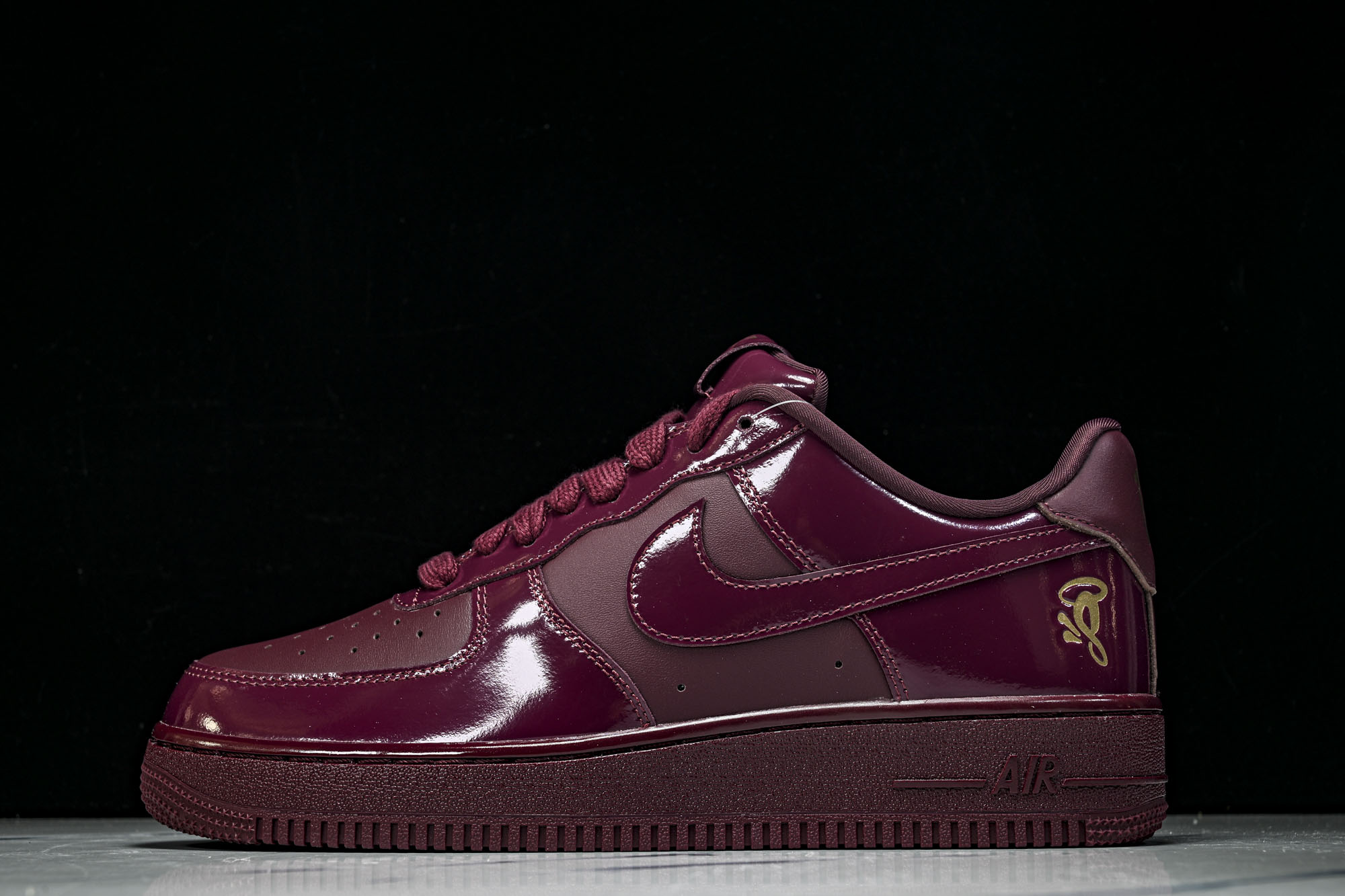 Central Cee x Nike Air Force 1 Low _Dark Beetroot_ 联