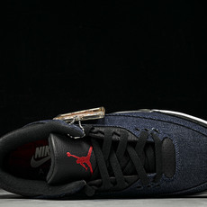 Air Jordan3 x Levi's AJ3李维斯联名牛仔蓝男子运动鞋IH7959-400 YZ02 Air Jordan3 x Levi's AJ3李维斯联名牛仔蓝男子运动鞋IH7959-400 YZ02