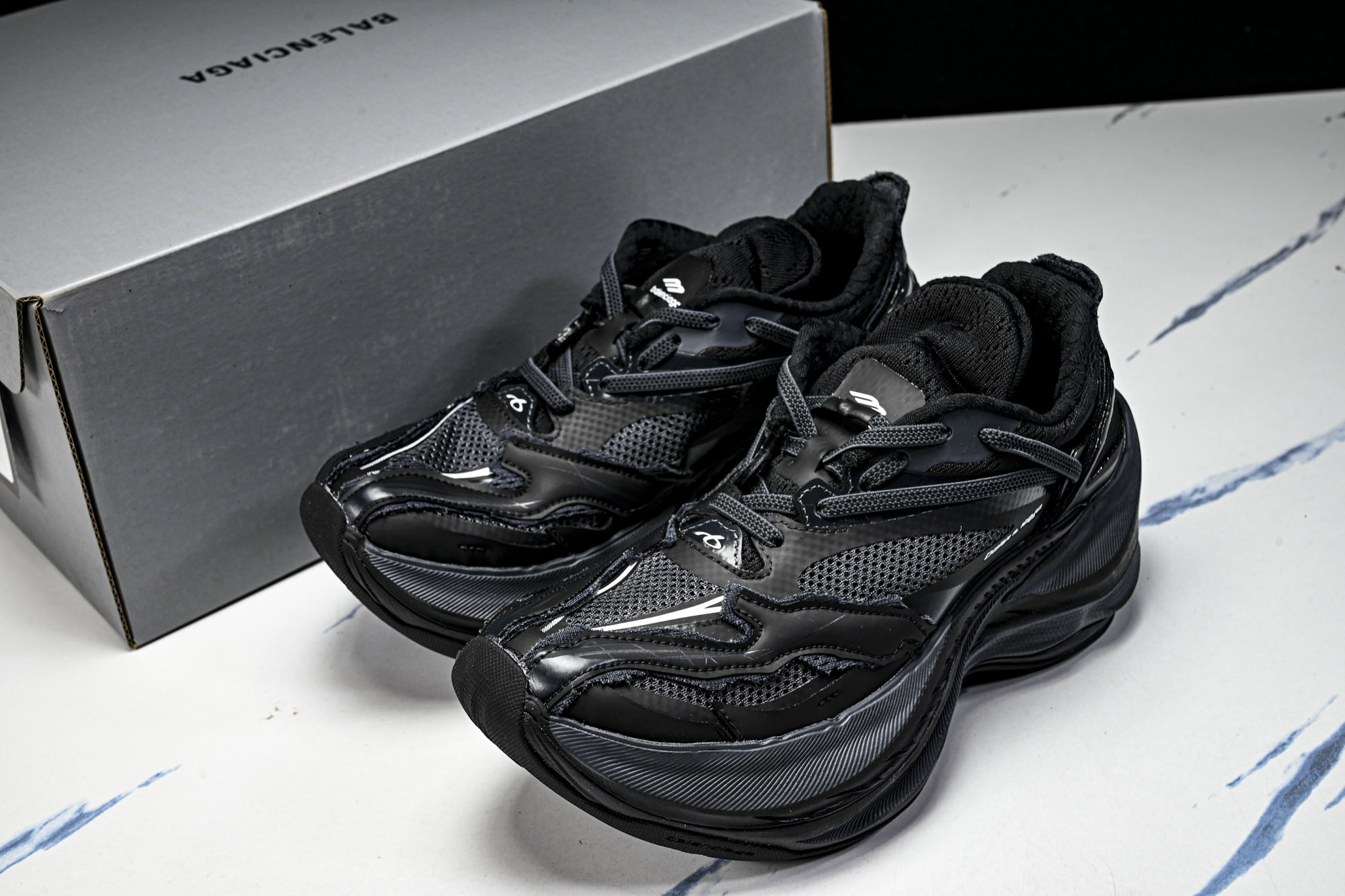 Balenciaga Jet 巴黎世家压纹印花圆头厚底低帮老爹鞋 YZ018-5✦新品 原配套鞋盒 鞋带