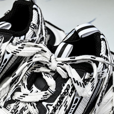 Balenciaga Phantom Sneaker 3XL 官方同步 巴黎世家十代 潮流跑鞋 W3XH Balenciaga Phantom Sneaker 3XL 官方同步 巴黎世家十代 潮流跑鞋 W3XH
